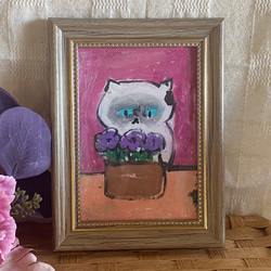 絵画。原画手描き【かわいいシャム猫は紫色の花を部屋に飾りたい】 1枚目の画像