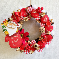 2023年クリスマス壁掛けリース くるみボタンアレンジ サンタさん