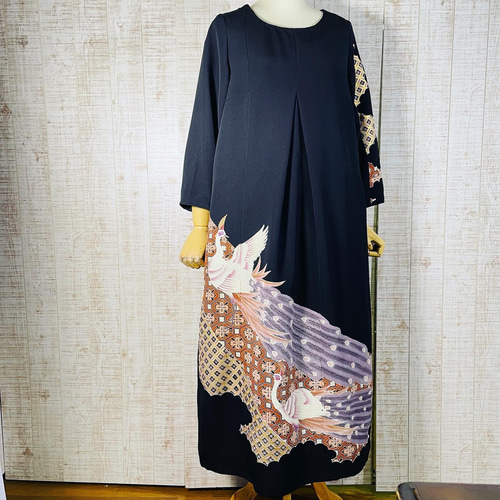 着物リメイクワンピース留袖ドレス孔雀刺繍黒留袖ストール結婚式披露宴