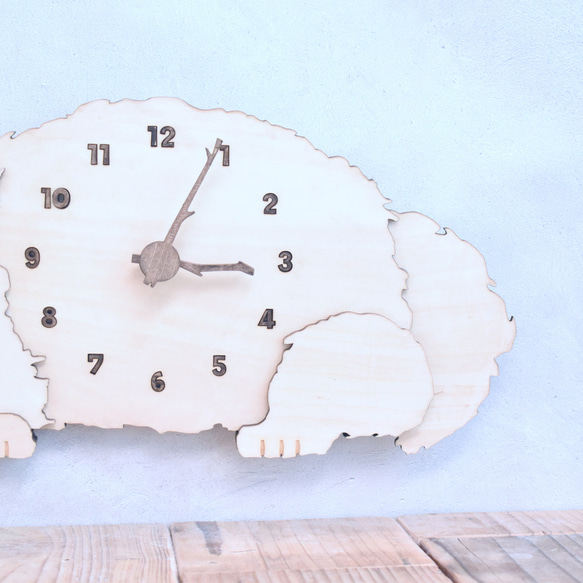 ペルシャ猫のお眠り時計 木製 振り子時計 掛け時計 