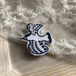 ミナペルホネン　オオカミブローチ 新品未使用 ミナペルホネン ブローチ おおかみ wolf&flower