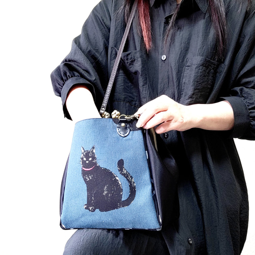 マチ付きあおりポケットのがま口ショルダー(スチームパンクな猫⑵