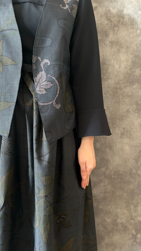 着物リメイクセットアップ〜秋でも心地良い上質大島紬素材〜kimono remake setup 3枚目の画像