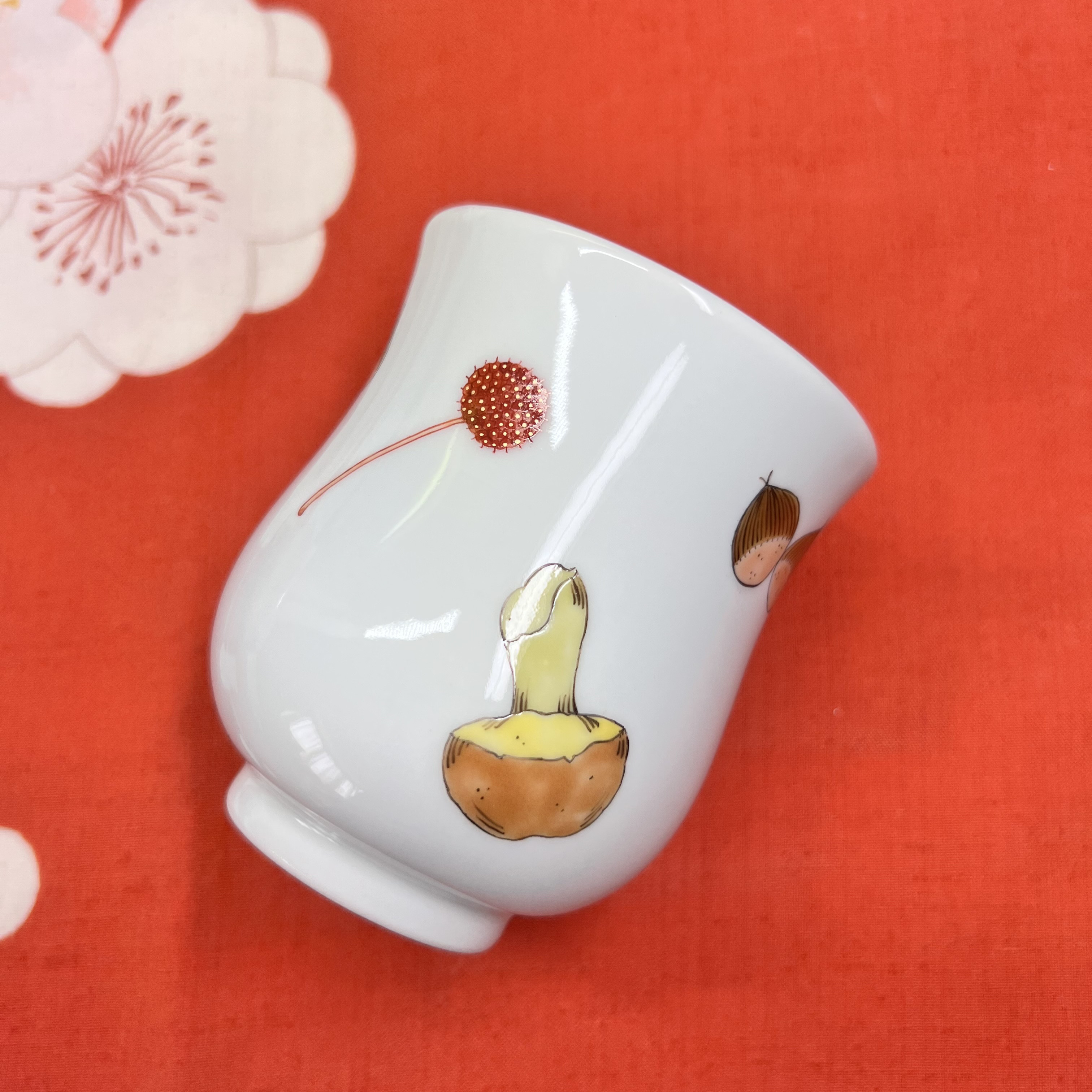 有田焼　秋の実の湯呑み（大） 10,500円