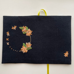 キンモクセイ刺繍のブックカバー 3枚目の画像