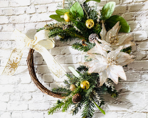 美しいポインセチアのリース♡約30センチ　SALE‼️ 208ec4a496b17250e72ec1e24b1926