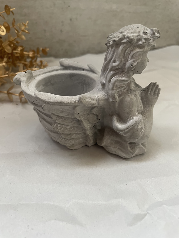 セメント鉢 女の子 天使 モノトーン 多肉植物 サボテン インテリア 雑貨 鉢植え 花器 ガーデニング 9枚目の画像