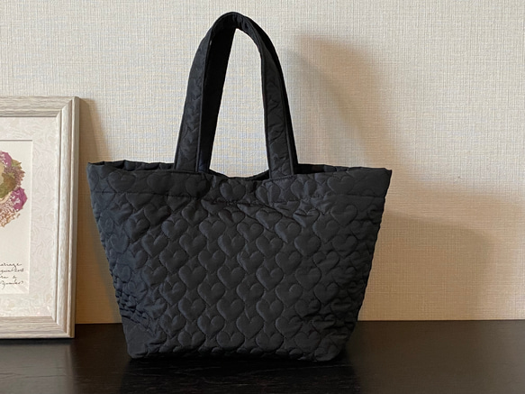 【きーたん】キルティングマザーズバッグ ブラック【ハート柄】ハンドメイド きーたん様専用】キルティングマザーズバッグ ブラック【ハート