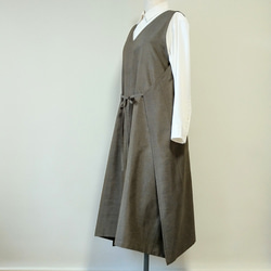 着物リメイク　泥大島紬のジャンパースカートM　80亀甲　黄枯茶 1枚目の画像