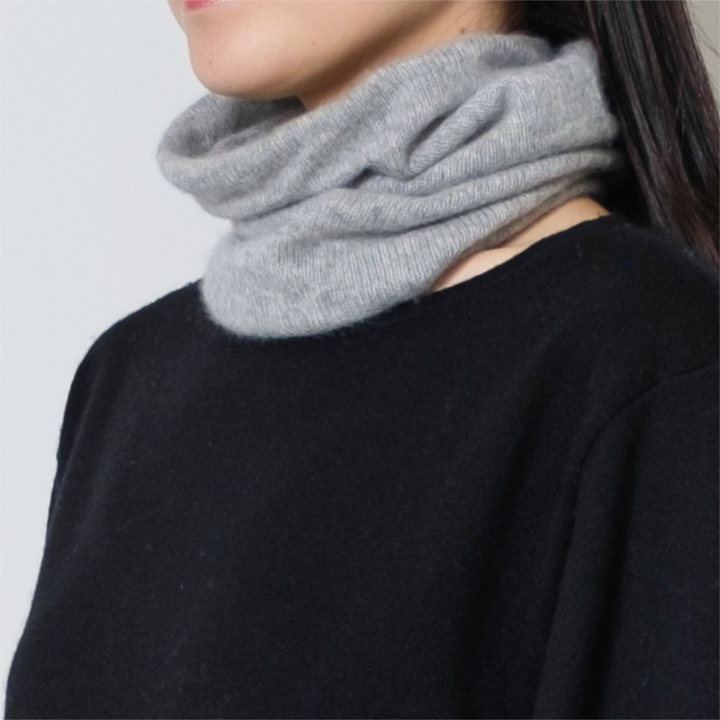 100%カシミヤ ライトウェイトネックウォーマー Grey