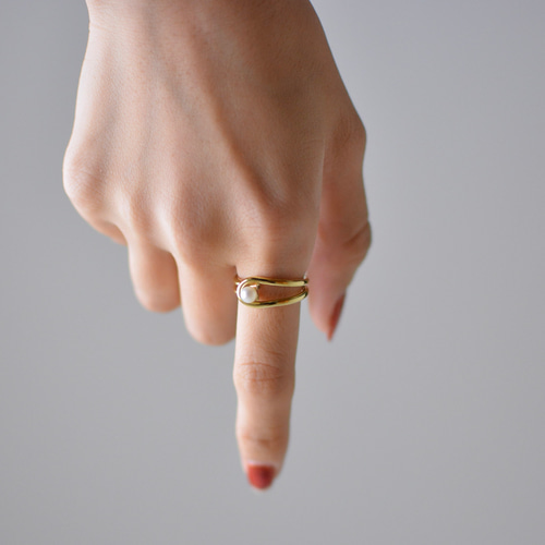 Bijou de M パールフロートリング 淡水パール K18GP 真鍮 Bijou de M パールフロートリング 淡水パール K18GP 真鍮 - メルカリ