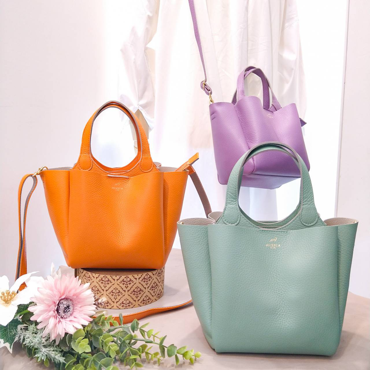 美品☆ペッレモルビダ☆トラベルバッグ☆2WAY☆本革☆スエード☆ブラウン☆緑 イタリア牛革】2WAY3部屋ショルダートートバッグ〈7色展開