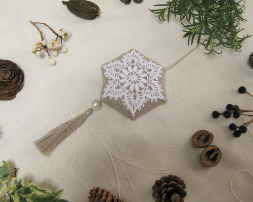 未使用☆レース編みオーナメントモビール 雪の結晶＊オーナメント レース編み その他インテリア雑貨 con te 通販