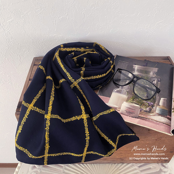 ⭐️2点売れました⭐️おしゃれな ネイビー 黒 ブラック 黄色 チェック 薄手 ナチュラル ウール 秋 冬 ストール 9枚目の画像