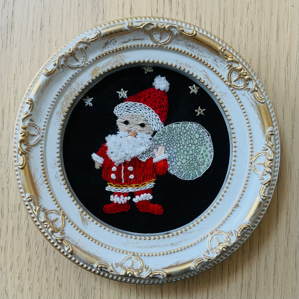 手刺繍 クリスマス サンタクロース 額 4枚目の画像