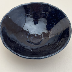 ルリ釉平茶碗 001　抹茶茶碗　手捻り　陶器 2枚目の画像