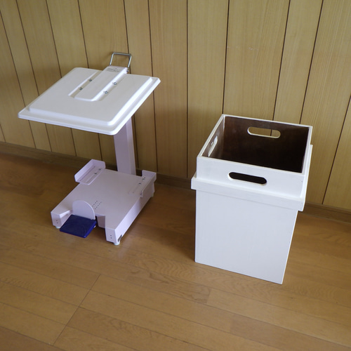 今週の新着アイテム ゴミ箱 足踏み式 業務用 ゴミ箱 医療用廃棄物ホルダー使用 45Ⅼ 小物入れ