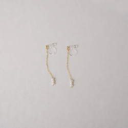 ● [14kgf] 3顆小型淡水珍珠非穿孔耳環 (TM-N327C) 第5張的照片