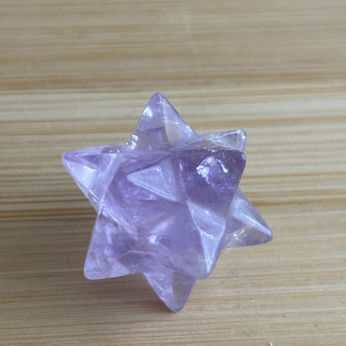 虹入り♡ ラベンダーアメジスト マカバスター アステロイド 紫水晶 天然石 楽天市場】【数量限定】【高品質】【希少】虹入りラベンダー