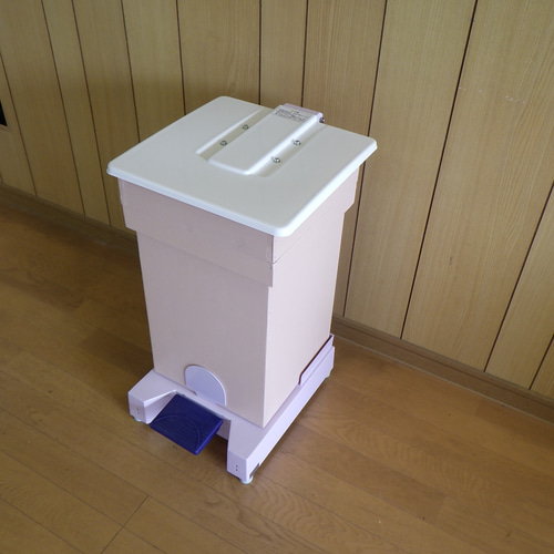 激安超安値 足踏み式 ゴミ箱 業務用 30Ⅼ 医療用廃棄物ホルダー使用 ゴミ箱 小物入れ