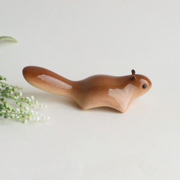 モモンガ （木 動物 置物 / wooden animal / flying squirrel / figurine ) 2枚目の画像