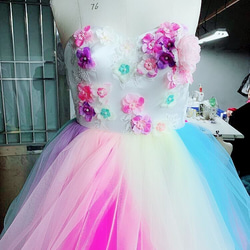 可愛彩虹色禮服婚紗婚紗變色 第7張的照片