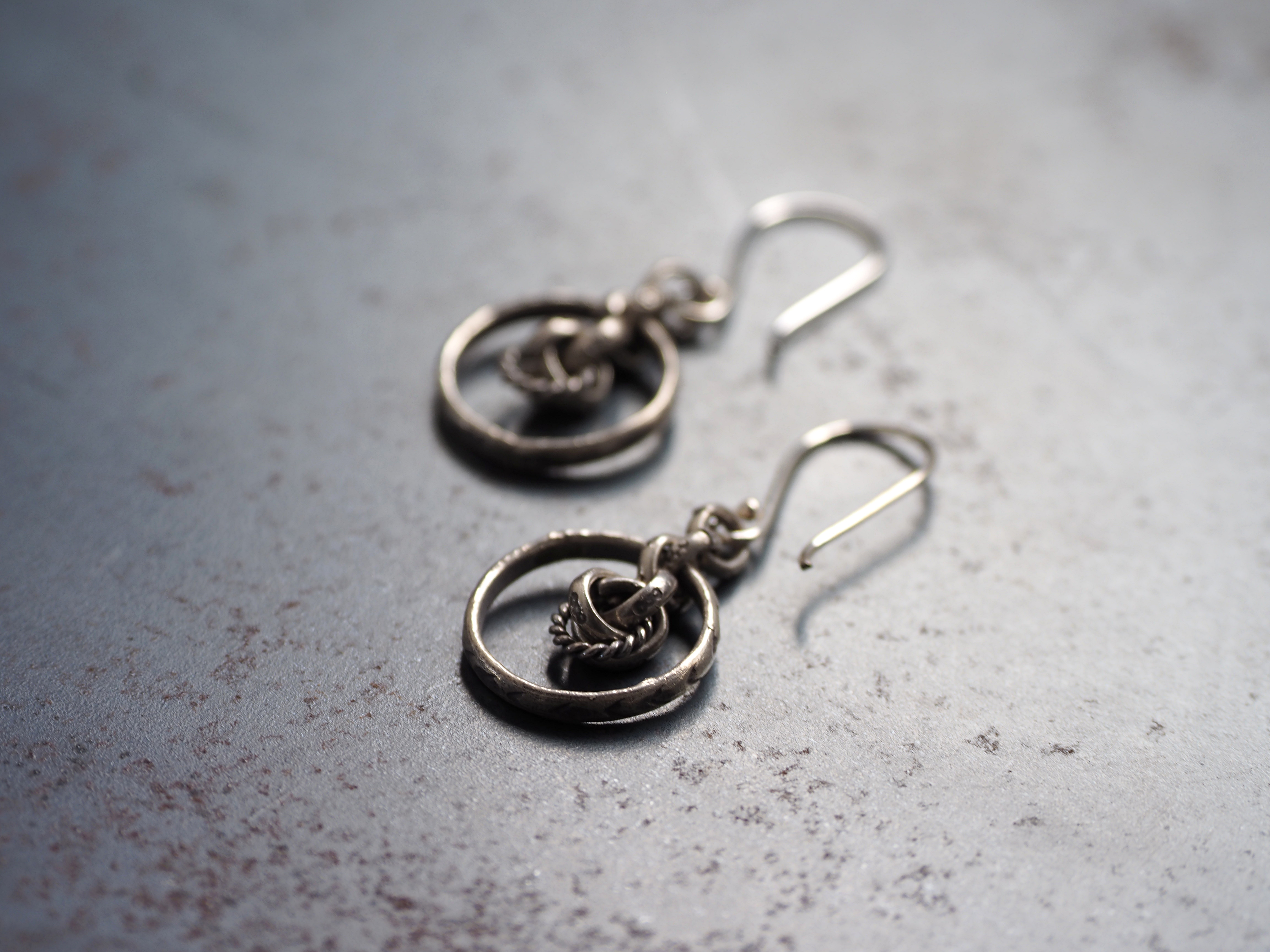 karen 'ring & chain' pierce