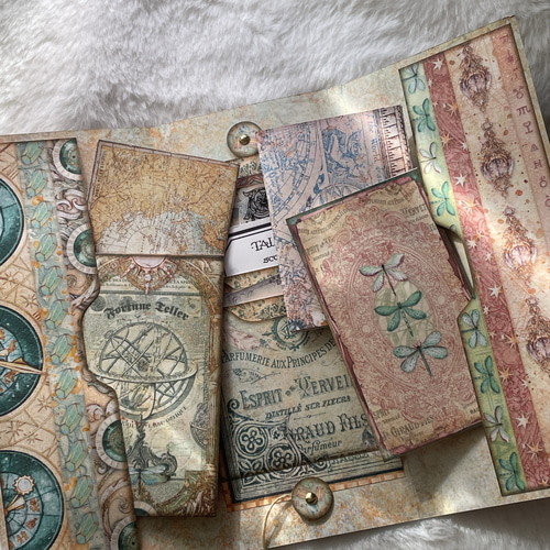 WH バインダー　おすそ分けファイル　コラージュ素材 Amazon.co.jp: おすそ分けファイル 女の子 海外ステッカー HWARA