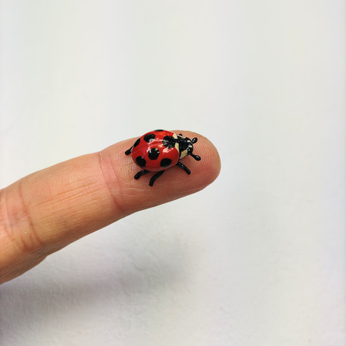 クローバーとてんとう虫(四つ葉を探して) 立体・オブジェ