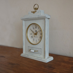 【送料無料】ELEGANZA #002(Shabby Beige) おしゃれな置き時計　手作り品　 アンティーク調 2枚目の画像