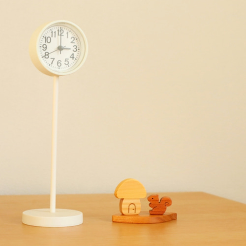 ちょこんと小さな秋の森とりす〜きのこのお家〜 ＊受注制作 国産無垢材