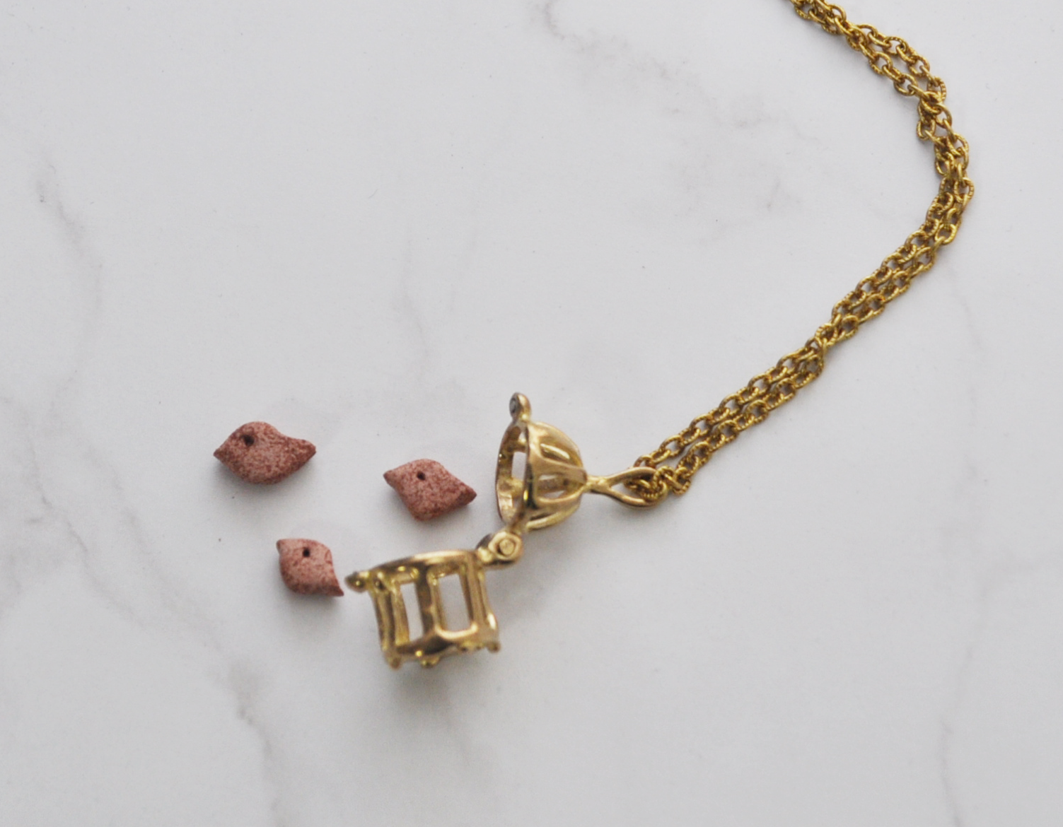 真鍮のポマンダーペンダント：《鳥籠 02/Cage 02》