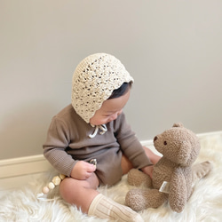 crochet bonnet  ベビーボンネット　／ ベビー帽子　ベビー　ボンネット　かぎ編み　新生児　出産祝い 3枚目の画像