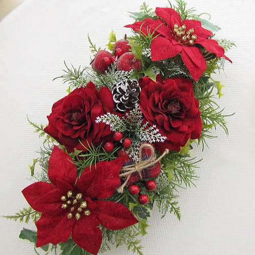 クリスマスアレンジ☆ポインセチア・ベルベッドローズ入りテーブル