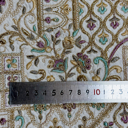 インド刺繍生地 生地 emily 通販 16731441｜Creema(クリーマ)