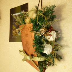 クリスマスのブックアレンジ２種　ちいさめ（置き型・壁かけ２WAY)ピンク・白 11枚目の画像