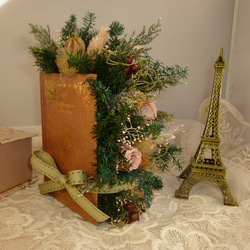 クリスマスのブックアレンジ２種　ちいさめ（置き型・壁かけ２WAY)ピンク・白 6枚目の画像