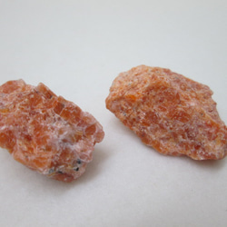【再販】No.7２　天然石　原石　サンストーン　８ｇ　２コセット 2枚目の画像