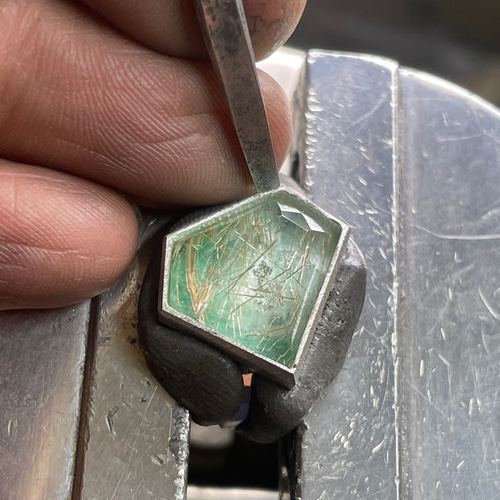 エメラルド×ルチルクォーツ　ダブレットストーンリング SV925シルバー 16 エメラルド×ルチルクォーツ ダブレットストーンリング SV925シルバー