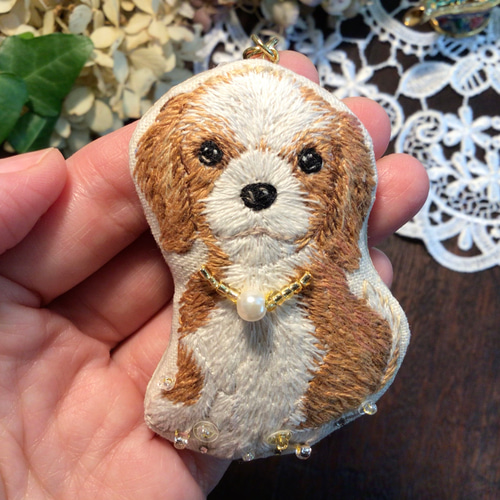 ハンドメイド　刺繍　トイプードル　キャバリア　サイベリアン　バッグ　キーホルダー ハンドメイド 刺繍 トイプードル キャバリア サイベリアン