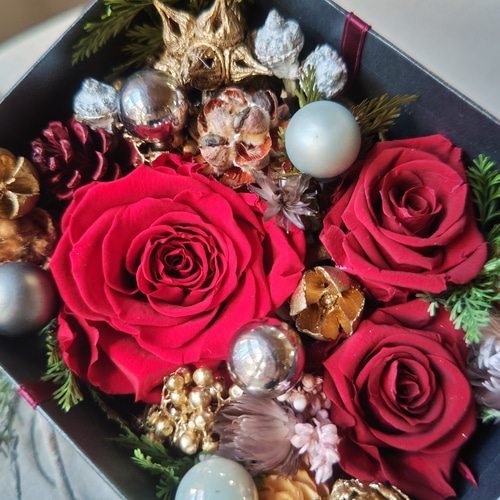 赤いプリザーブドローズ アレンジメント 184817789_o1.jpg?