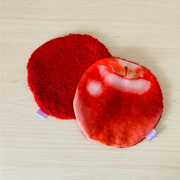 真っ赤なつやつやリンゴハンカチ 4枚目の画像