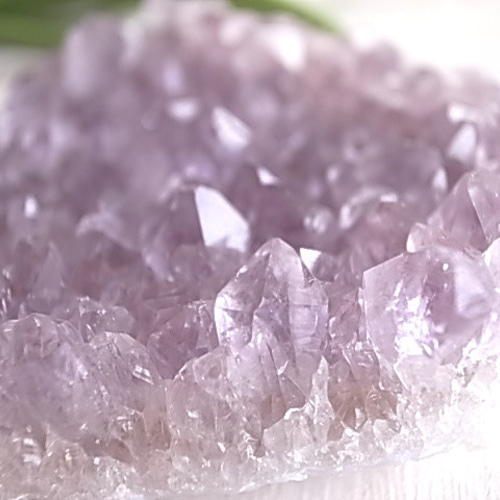 ラベンダーアメジスト クラスター 112g インド産 原石 天然石 ラベンダーアメジスト クラスター 112g インド産 原石 天然石