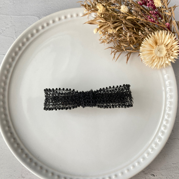ヘアアクセサリー リボン バレッタ 黒 ブラック 大きめ レース 上品 8cm M シック 再販 クリスマス 5枚目の画像