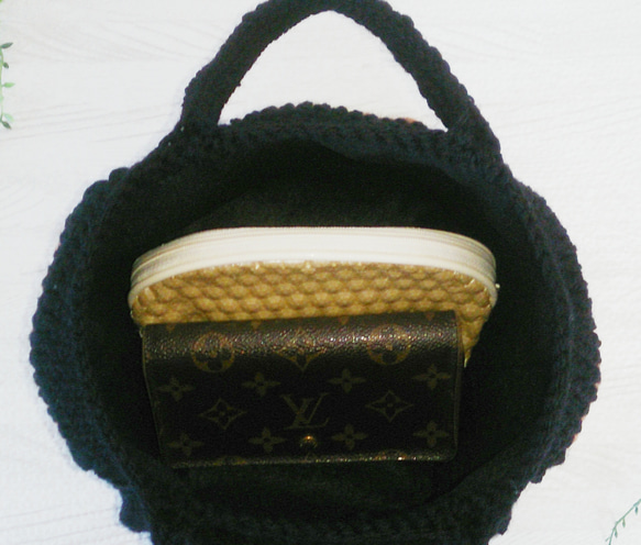 モチーフ編みのニットバッグ (正方形 ひまわり） 5枚目の画像