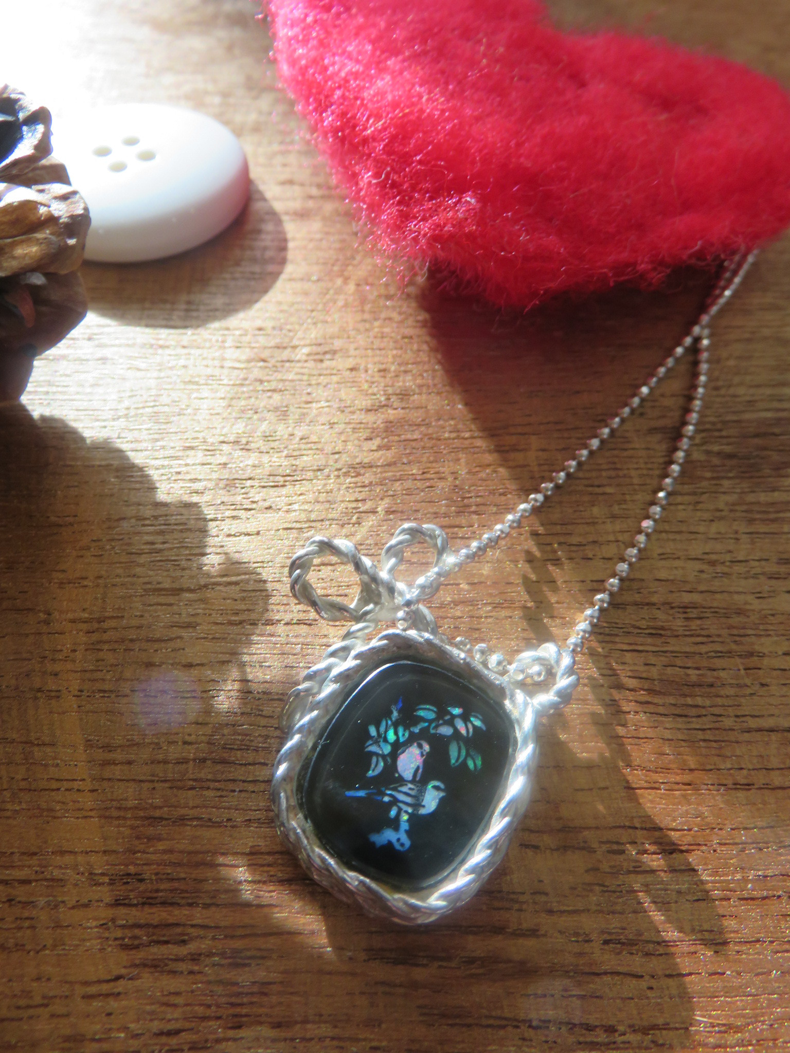 小鳥　天然オパールネックレス 　silver製リボン