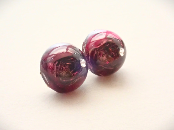 晶瑩　玫瑰乾燥花✕施華洛世奇　樹脂加工耳針　日本傳統色　紫柑　可轉耳夾　空郵台灣5-7天 第2張的照片