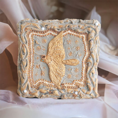 一点物】Creema限定！「灰色に輝きを」アンティーク風×鳥の