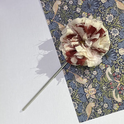 琥珀色の花簪 1枚目の画像