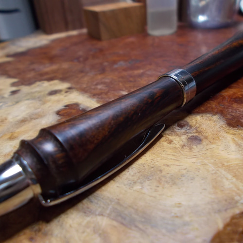 多機能ペン2+1 0.7ボール黒赤+0.5㎜シャープ デザートアイアンウッド